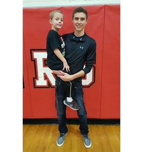 Meet your Posher, Ely